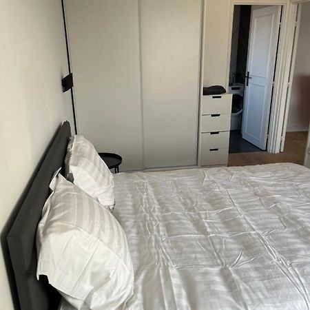Appartement De Charme Sur Les Toits De Boulogne ! Boulogne-Billancourt Exterior foto